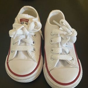 Toddler converse shoes